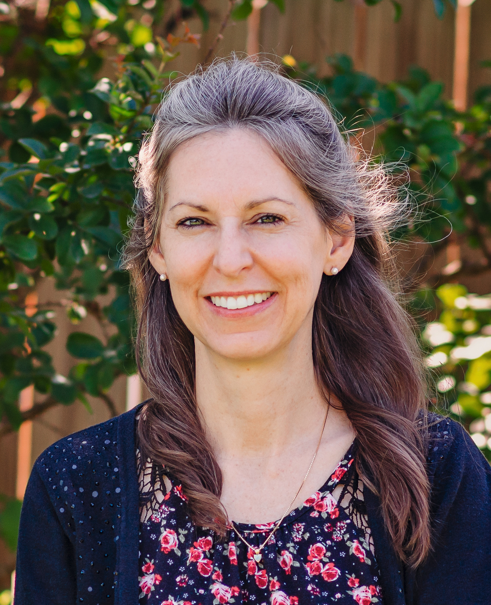 Alison Takacs's headshot.