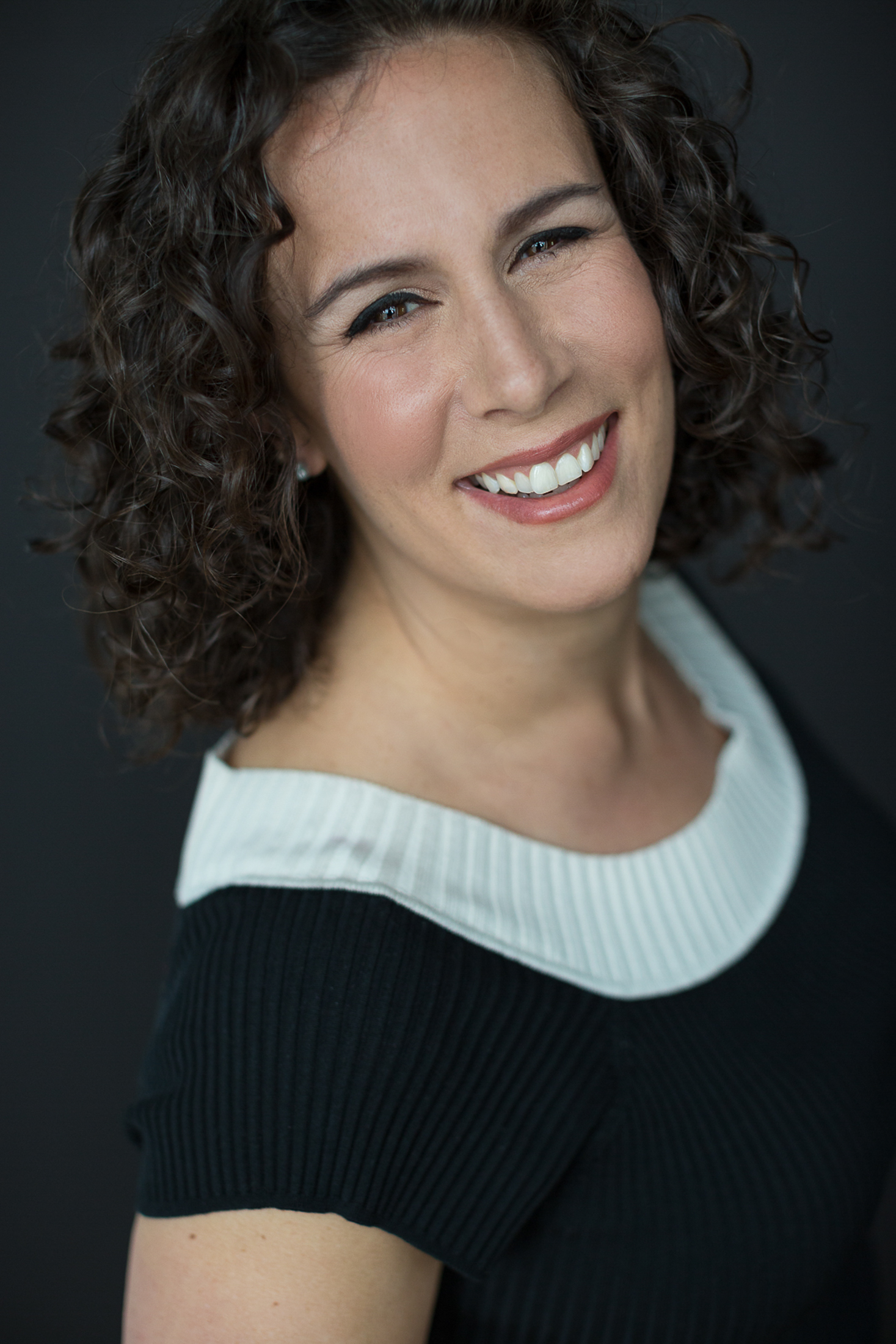 Desiree Walters' headshot. 