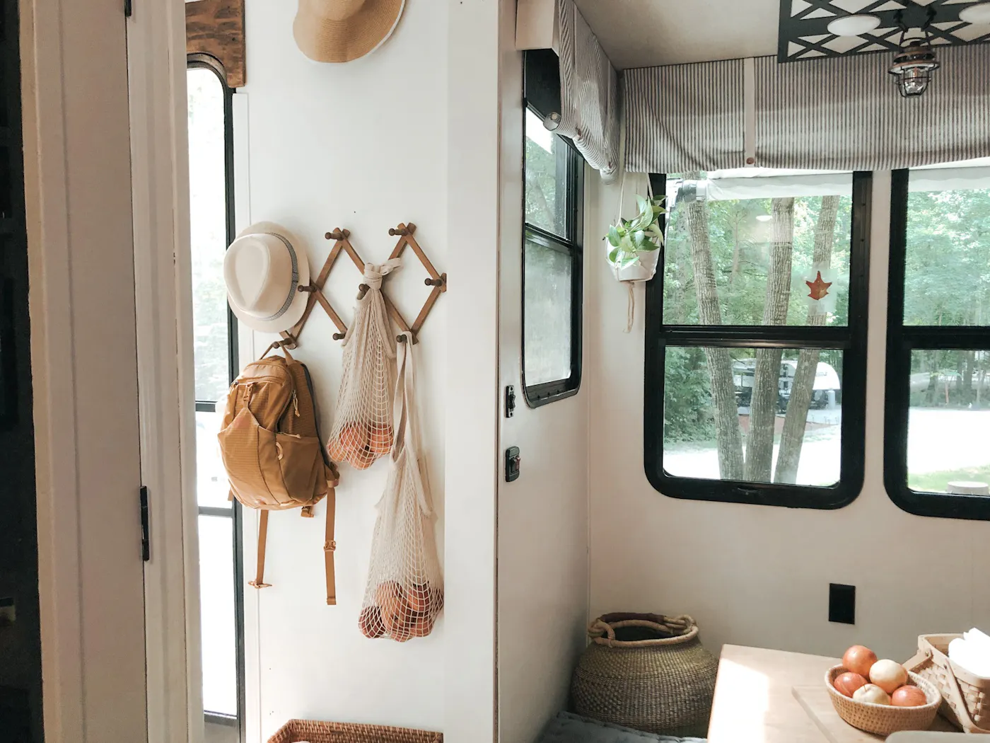 The entryway inside the JC & BÄRBEL BARRINGER family's 2018 KZ Durango Gold fifth wheel