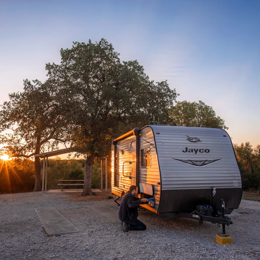 Jason Day Rv Bus RV Tours — Alison and Jason Takacs’ Jayco Jay Flight - THOR Industries