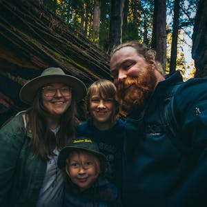 Kris & Andy Murphy's family take a selfie