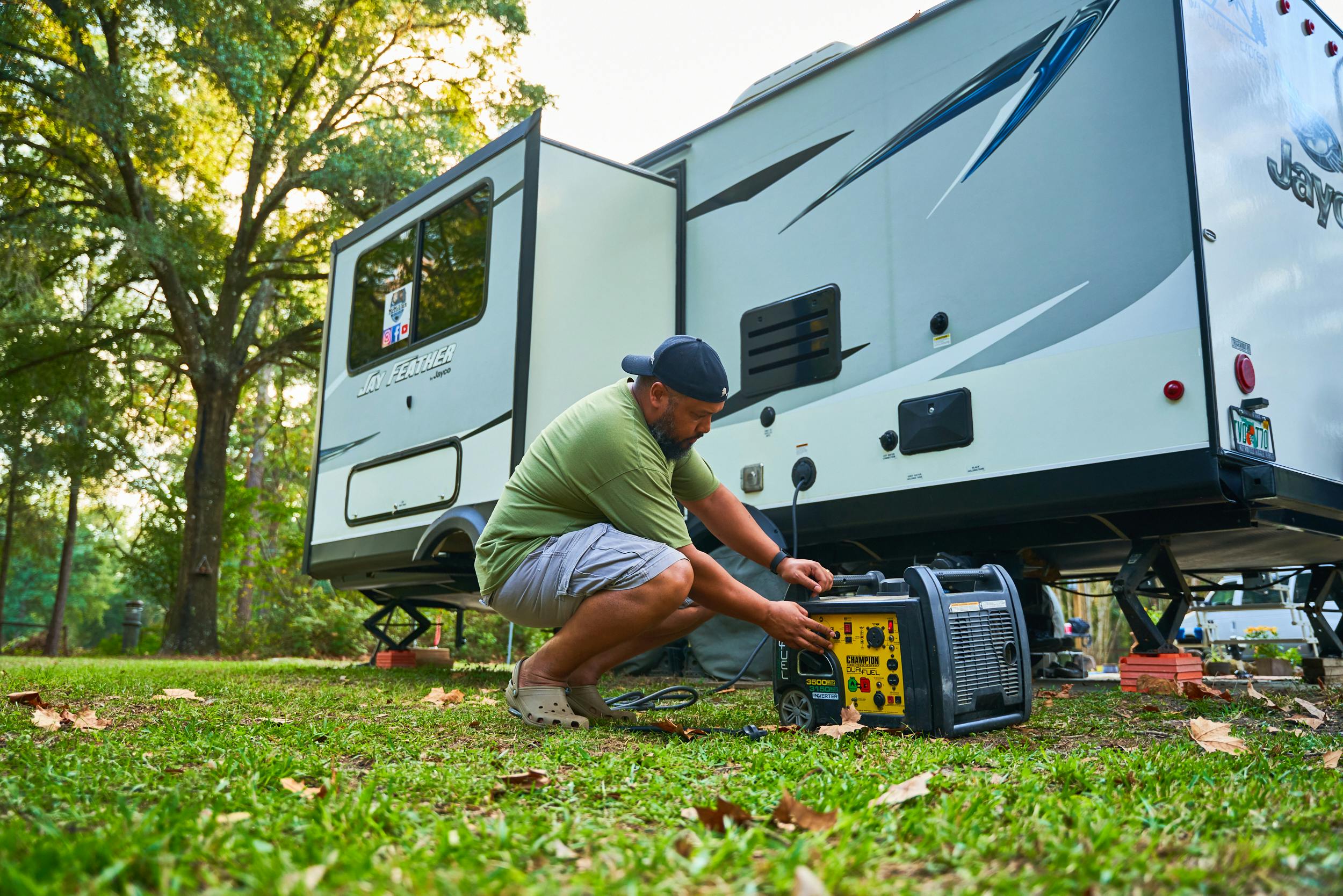 How to Watch TV in RV Without Generator: Efficient Solutions
