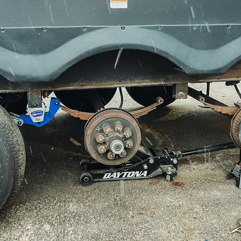 Andy and Kris Murphy's replacing their RVs suspension