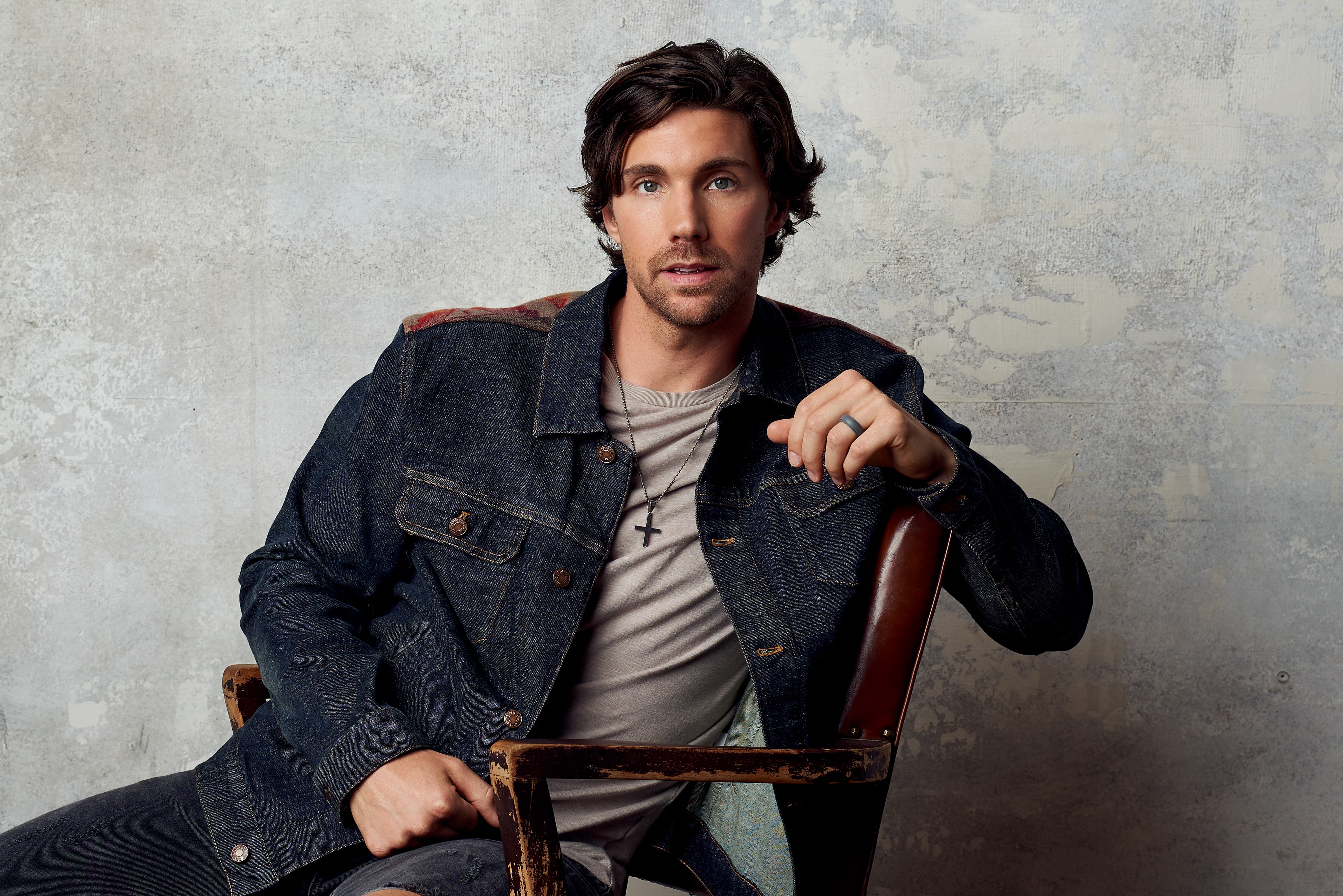 A headshot of John King.