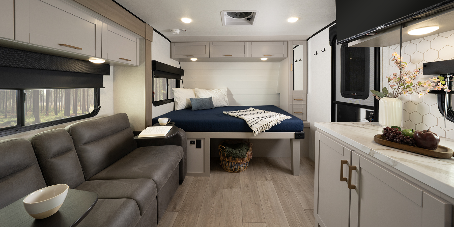 Jay Feather Air bed and living area