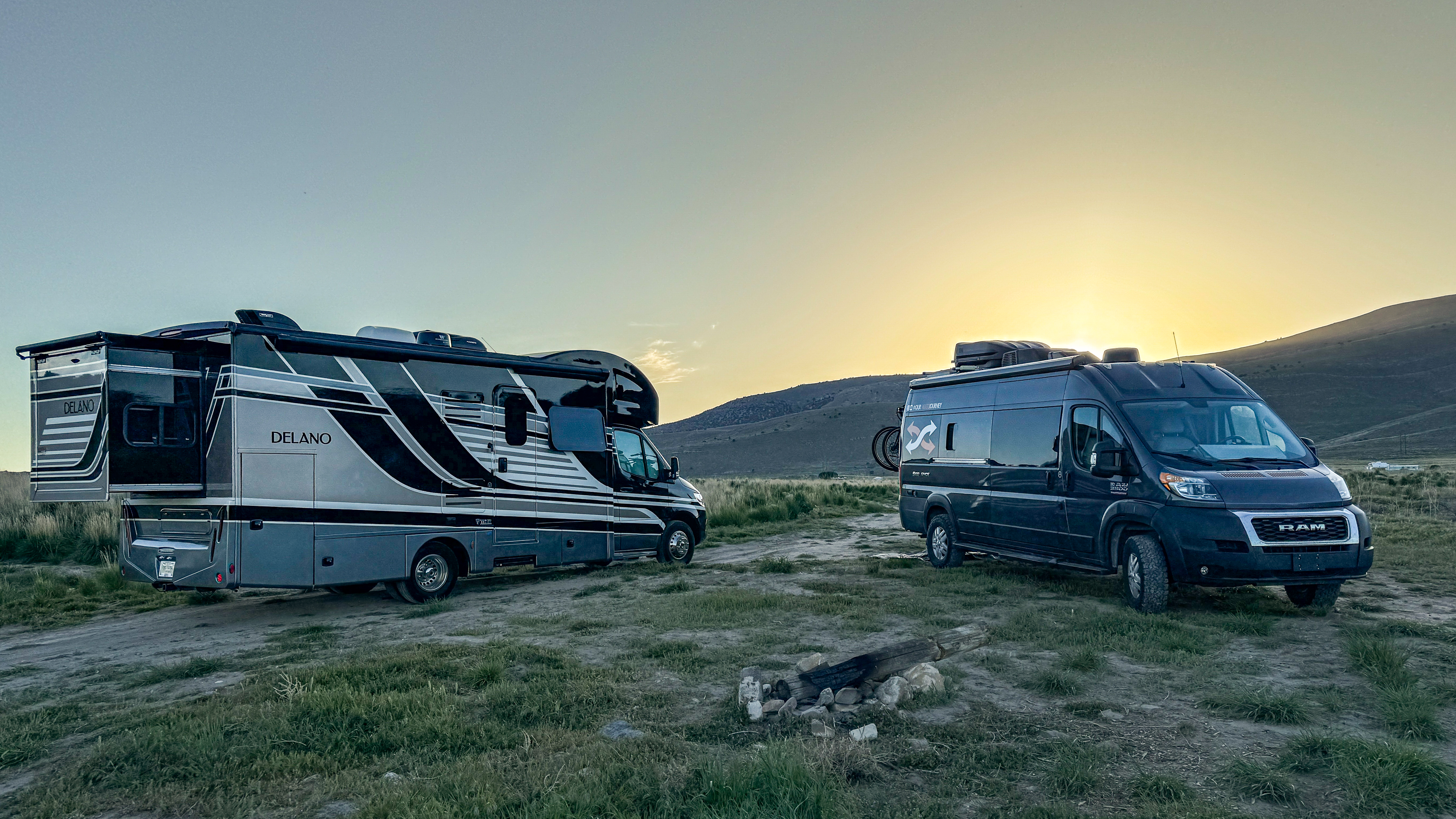 Gabe and Rocio Rivero's Thor Motor Coach Delano and Thor Motor Coach Sequence boondocking next to each other.