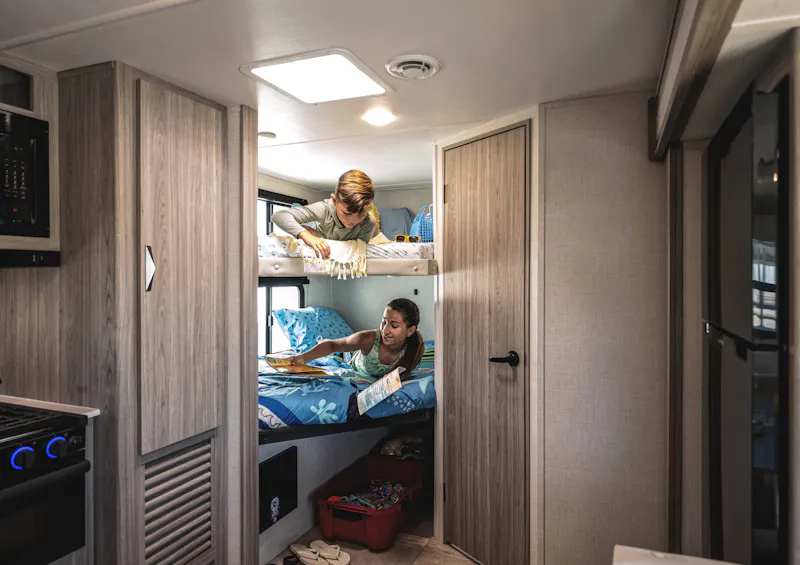 The Best Bunkhouse RVs - THOR Industries