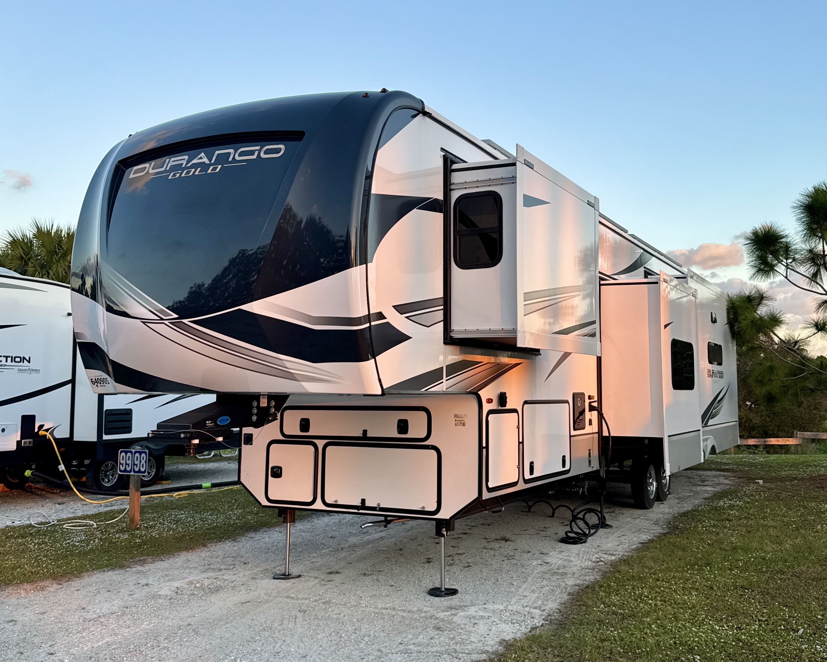 A profile view of Bailey and Nicole Damberg's KZ Durango Gold fifth wheel.