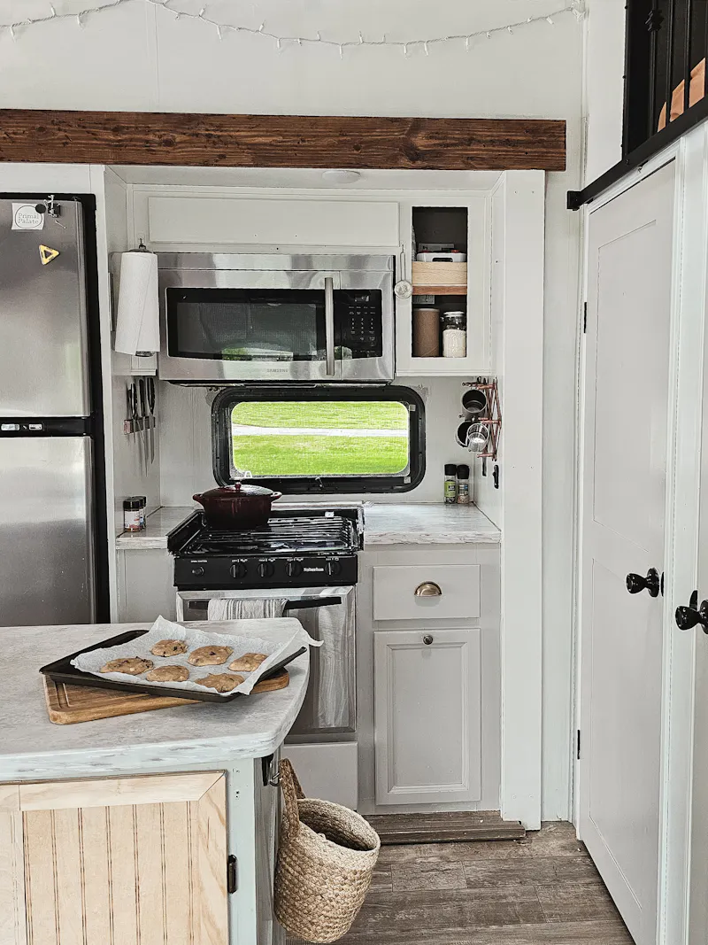 How to Organize Kitchen Cabinets in an RV: Top Tips