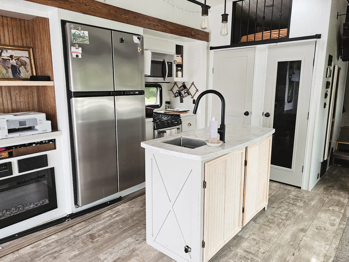 The spacious kitchen island inside Bibi Barringer's KZ Durango Gold fifth wheel.