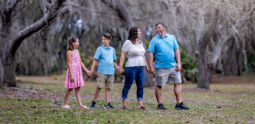 Kaylee and Steve Techau's family