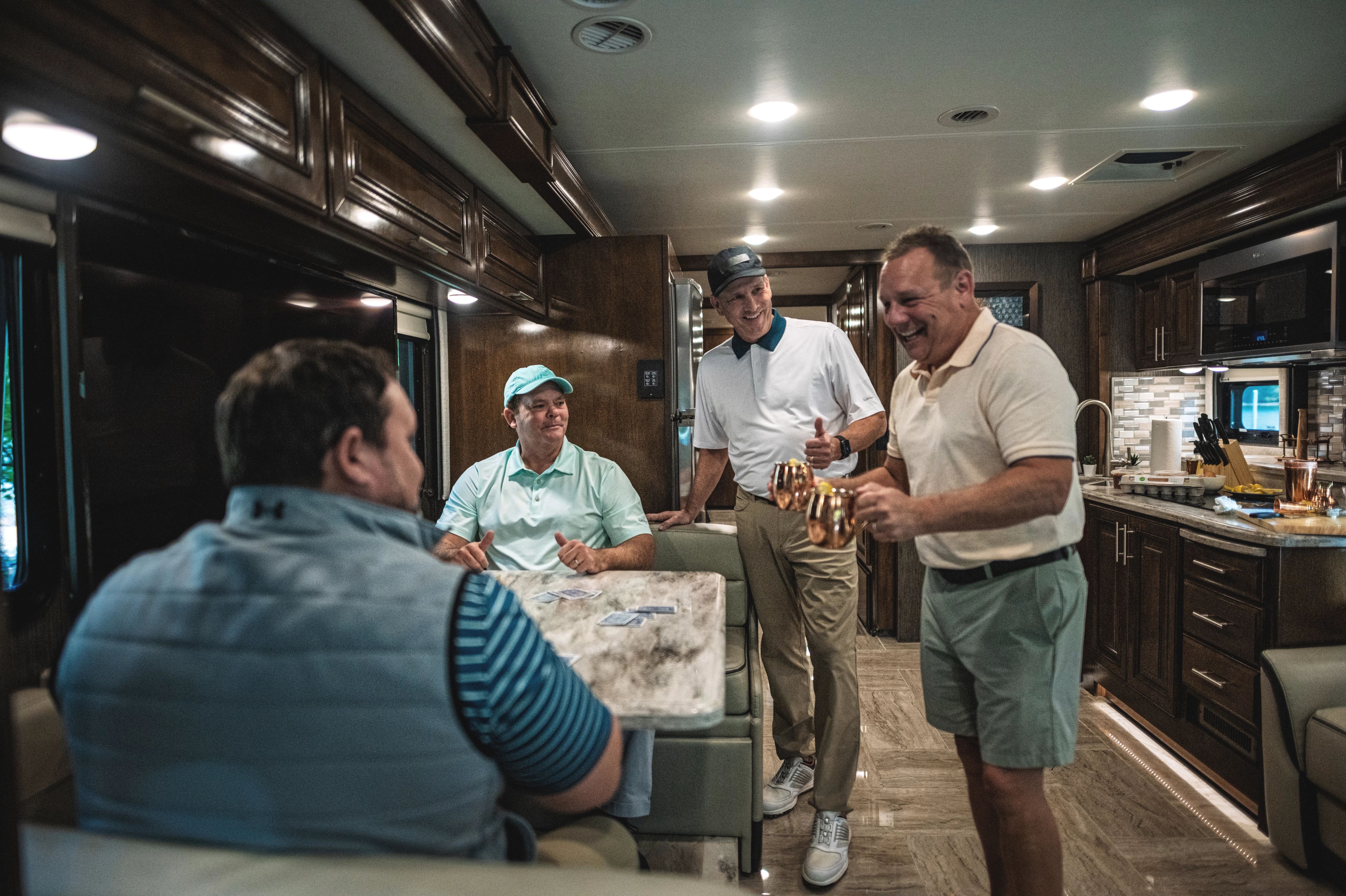 thor motor coach aria living area