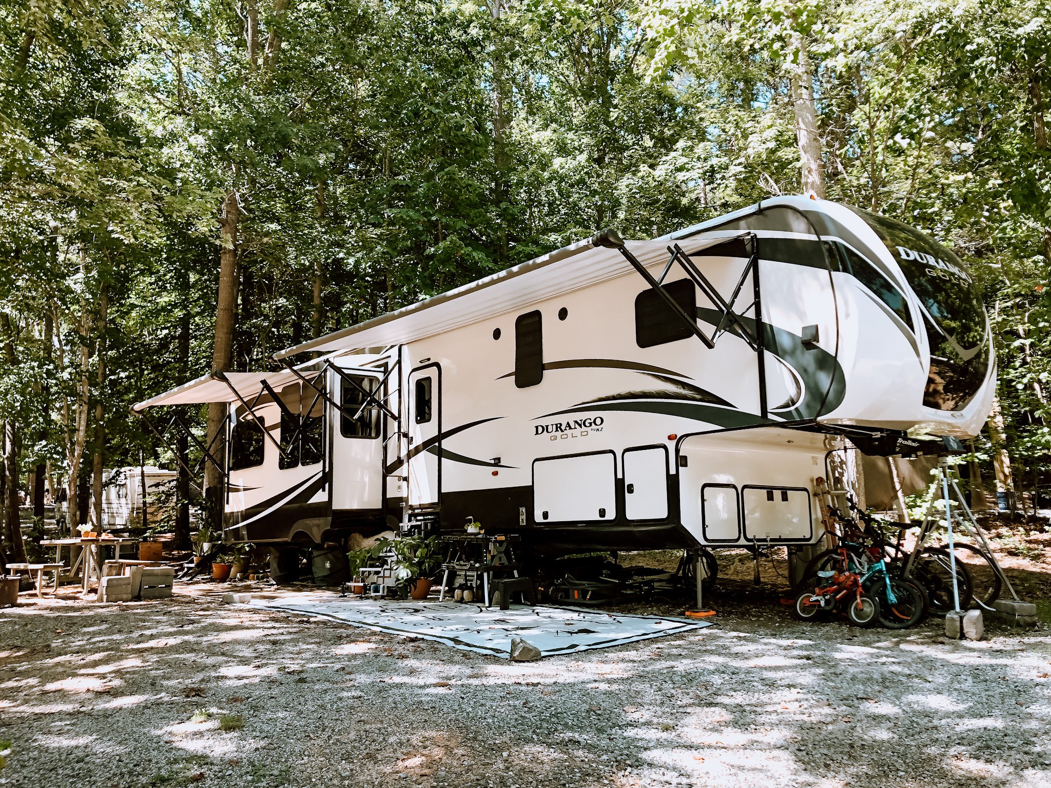 Bibi Barringer's KZ Durango Gold parked at a camspite
