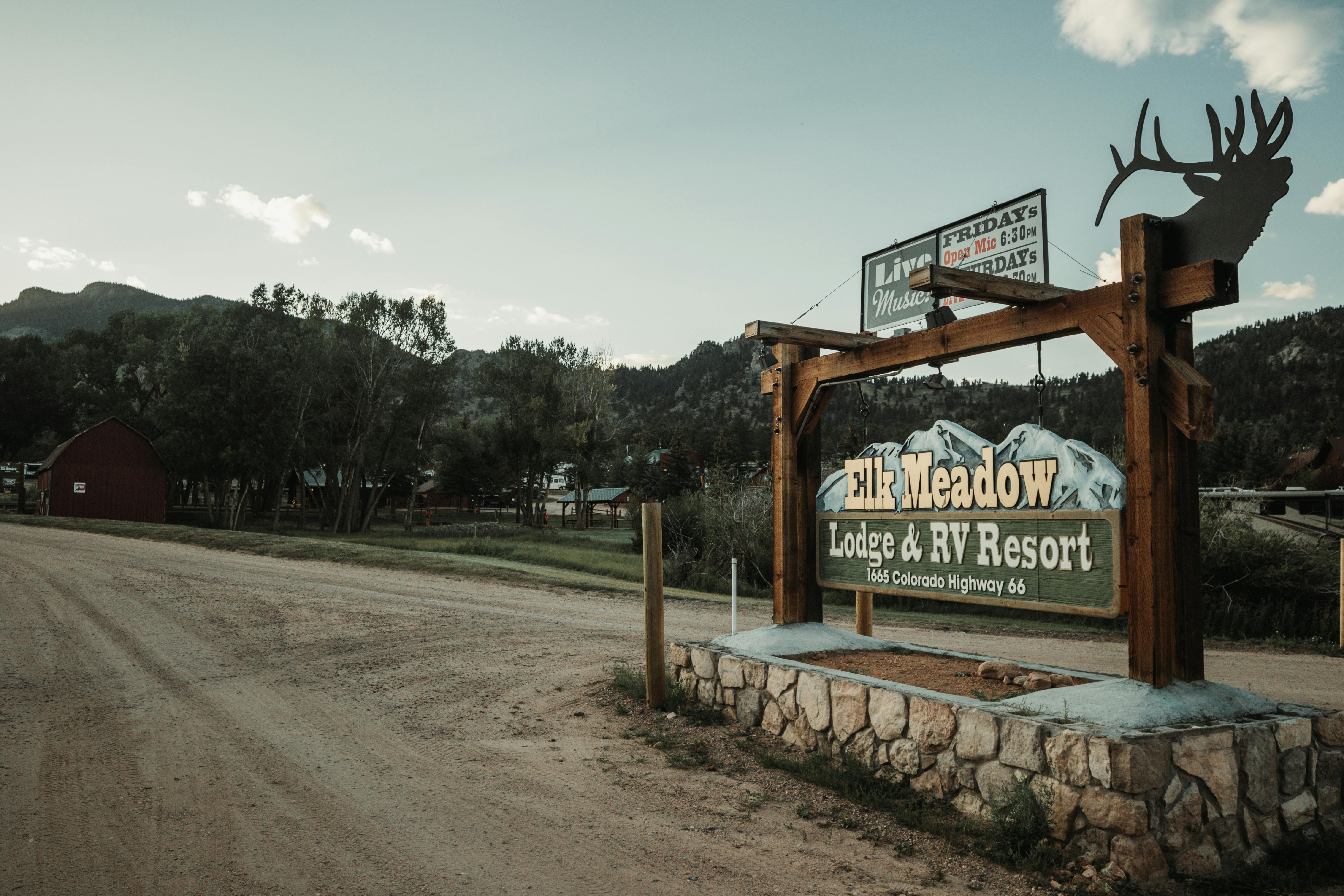 The sign of the campground that Andy and Kristen Murphy stayed at while visiting Estes Park