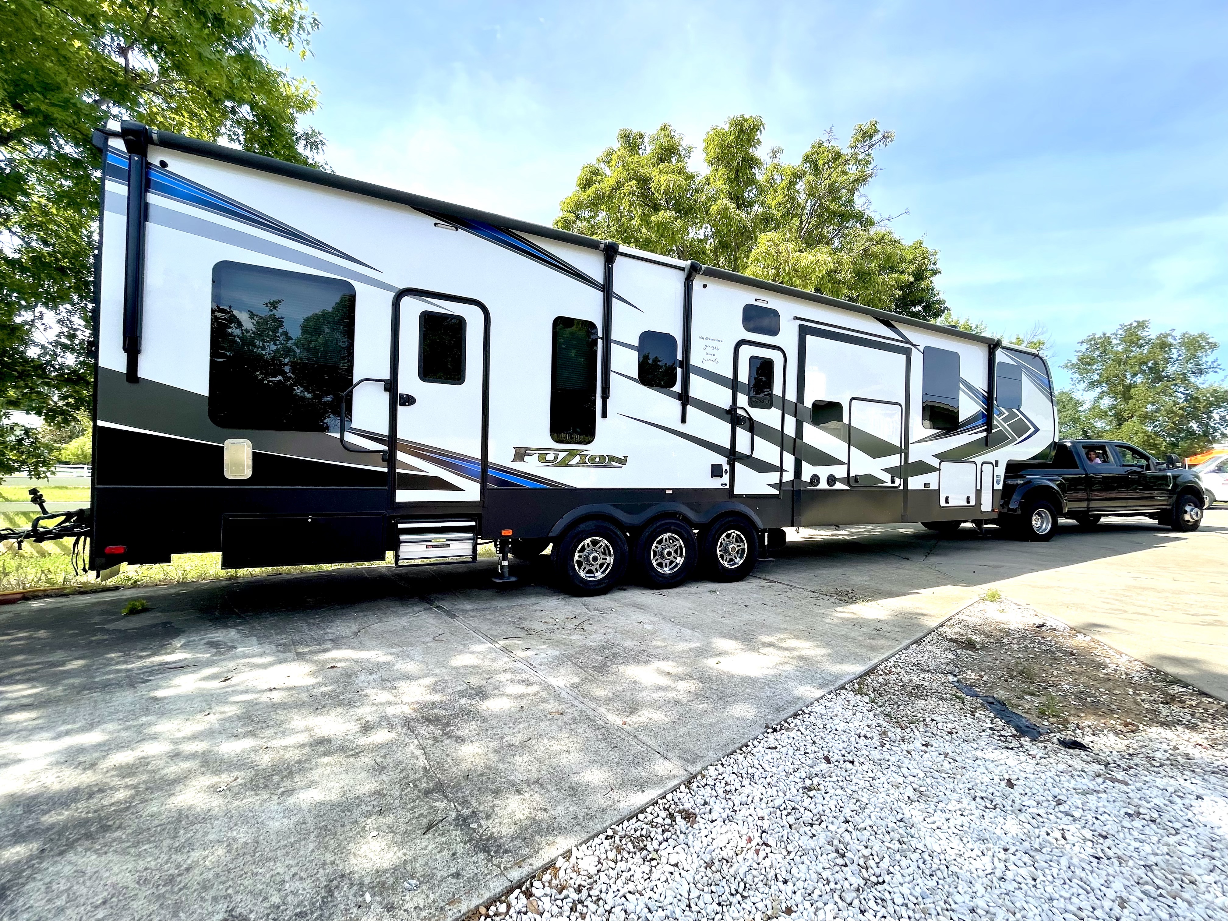 Robin and Warren Baxter's rv parked in their son's driveway 